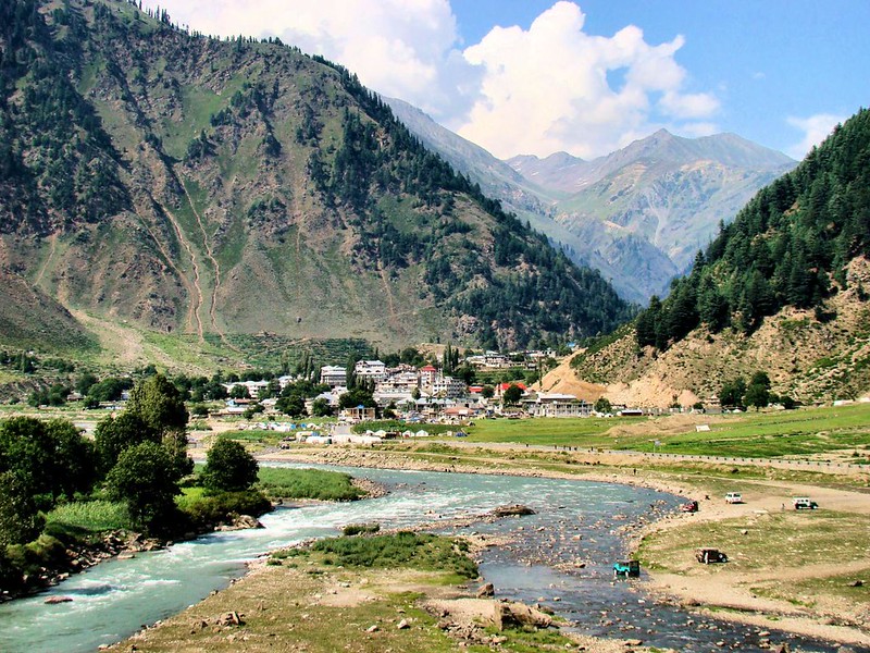 naran kaghan valley pakistan with beautiful landscapes, lakes, and scenic beauty.
