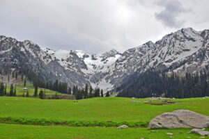 naran kaghan valley pakistan with beautiful landscapes, lakes, and scenic beauty.