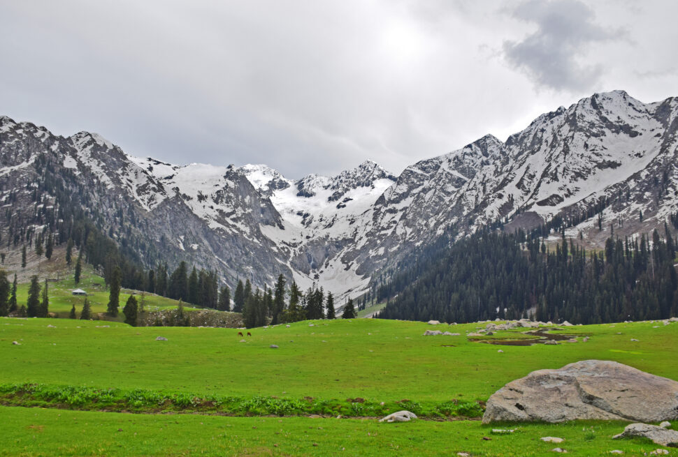 naran kaghan valley pakistan with beautiful landscapes, lakes, and scenic beauty.
